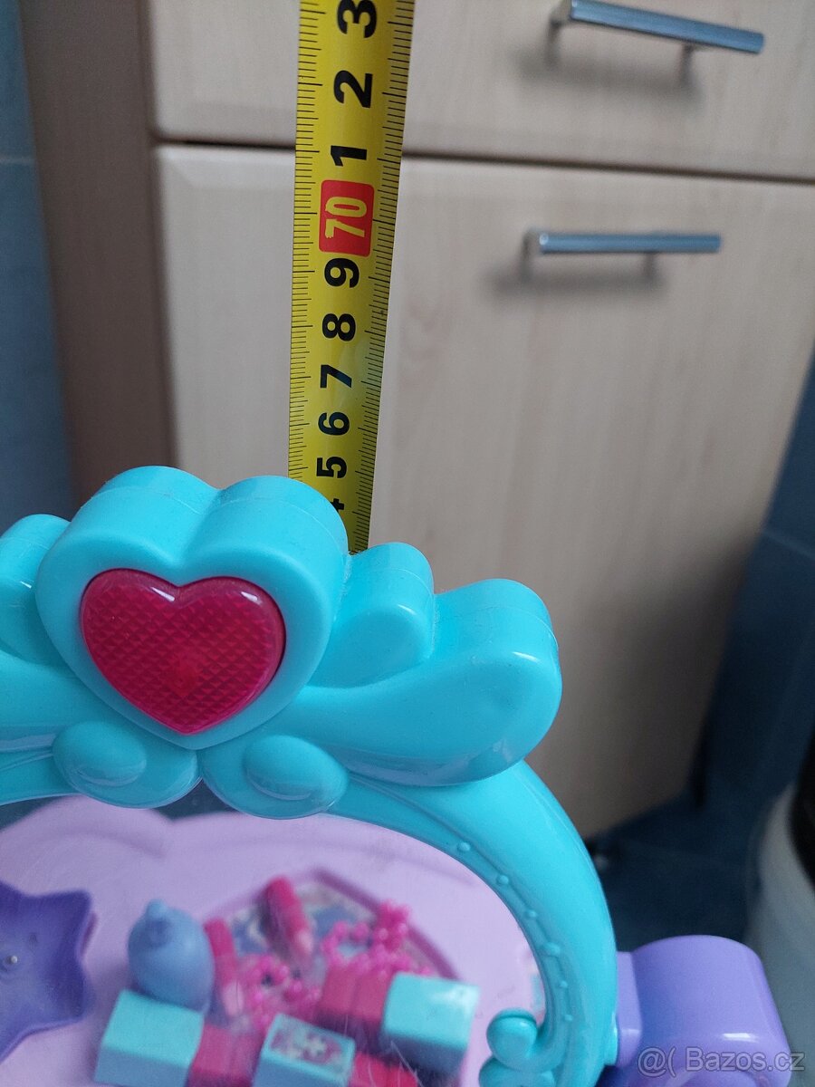 Dětský kosmetický stoleček s příslušenstvím - 5