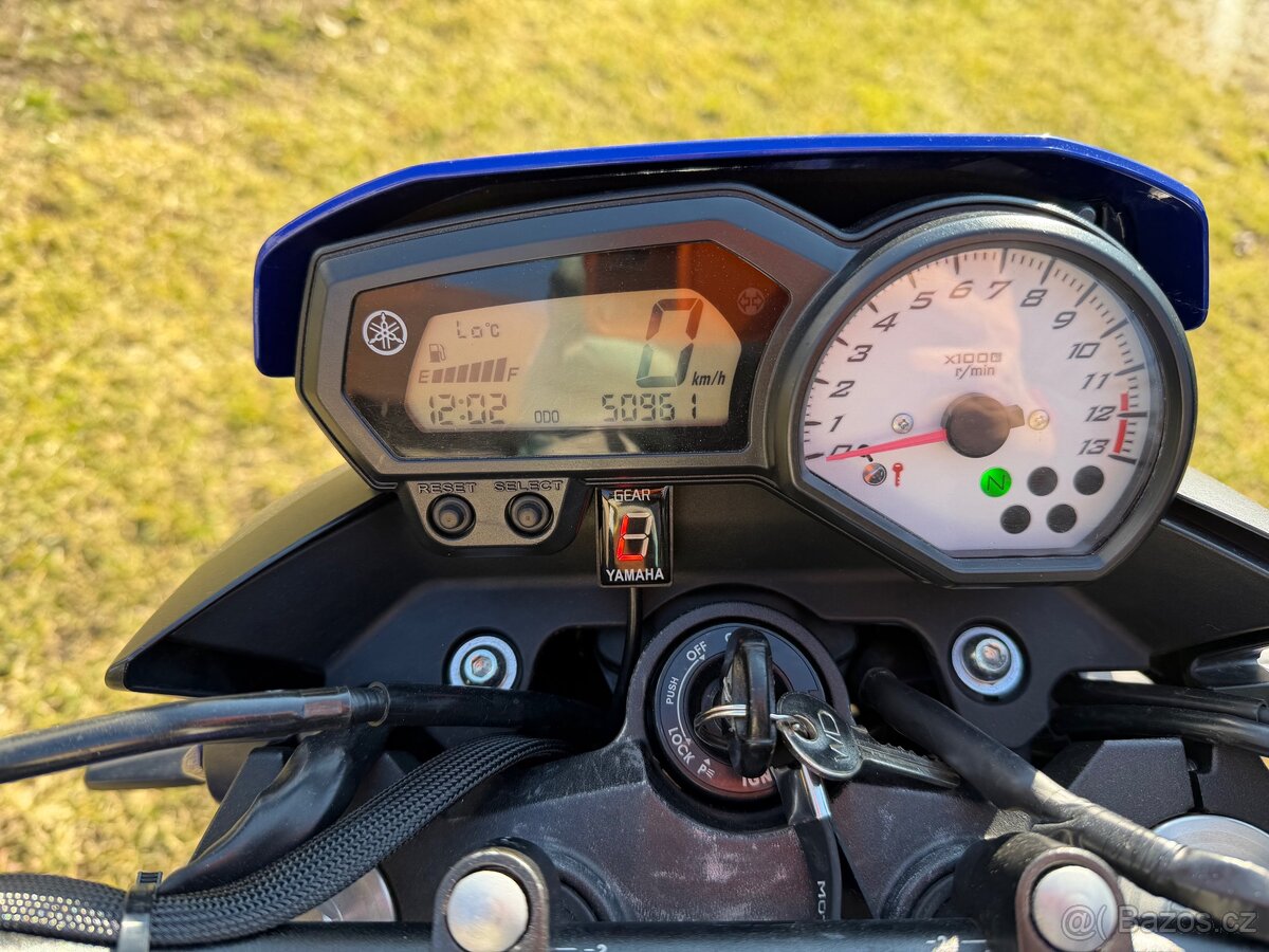 Yamaha FZ8N - 5