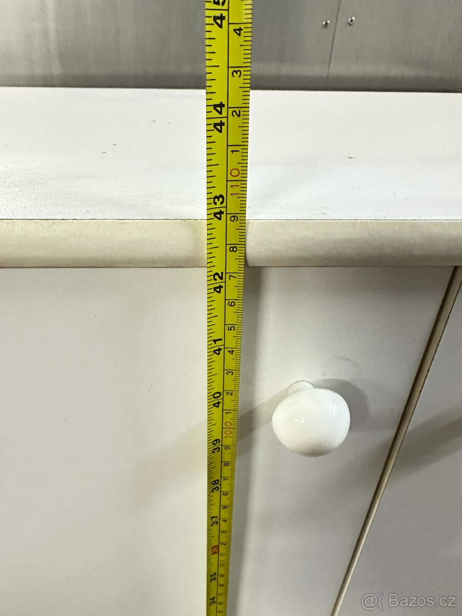 Skříňka s policemi - 5