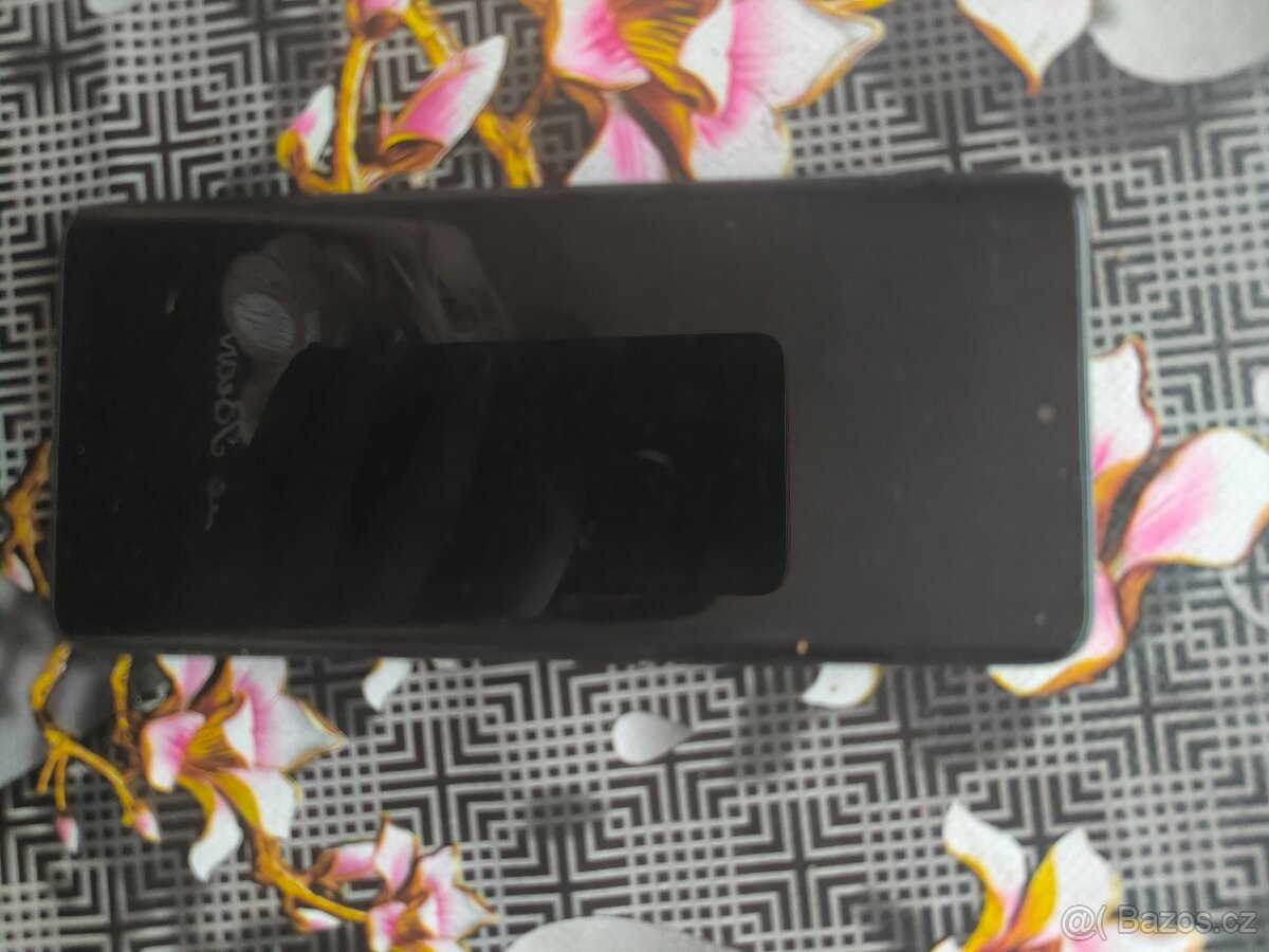 Mobilní telefon - 5