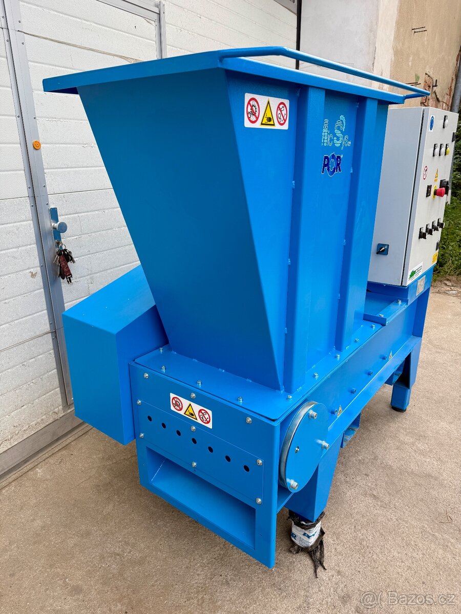 Drtič dřevního odpadu POR CASTORO - 5