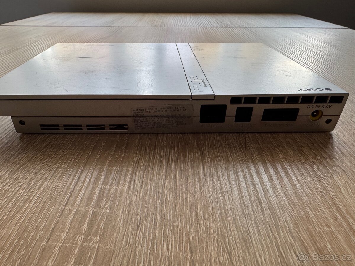 PS2 Slim s příslušenstvím - 5