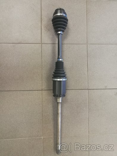 Přední poloosy BMW X-Drive. - 5