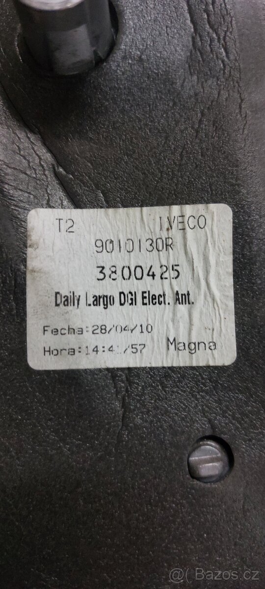 Pravé zpětné zrcátko Iveco - 5