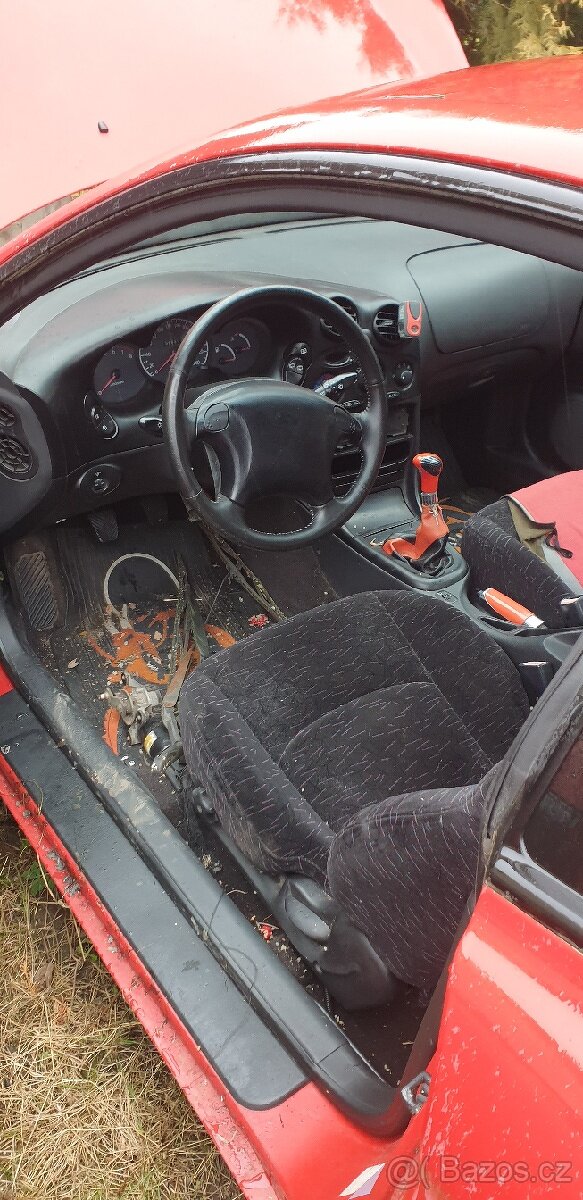 ND Hyundai Coupe RD 2.0i - 5