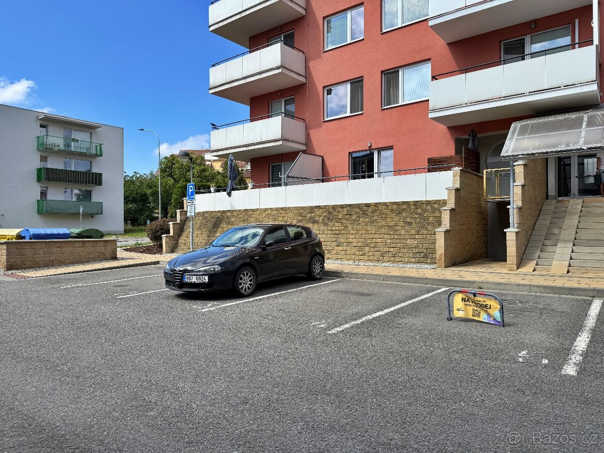 prodej venkovního parkovacího místa - 5