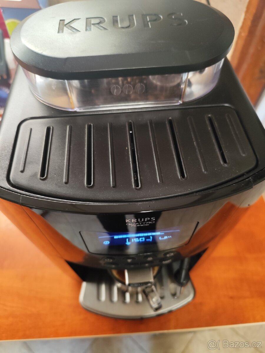 Prodám automatický kávovar Krups EA81 - 5