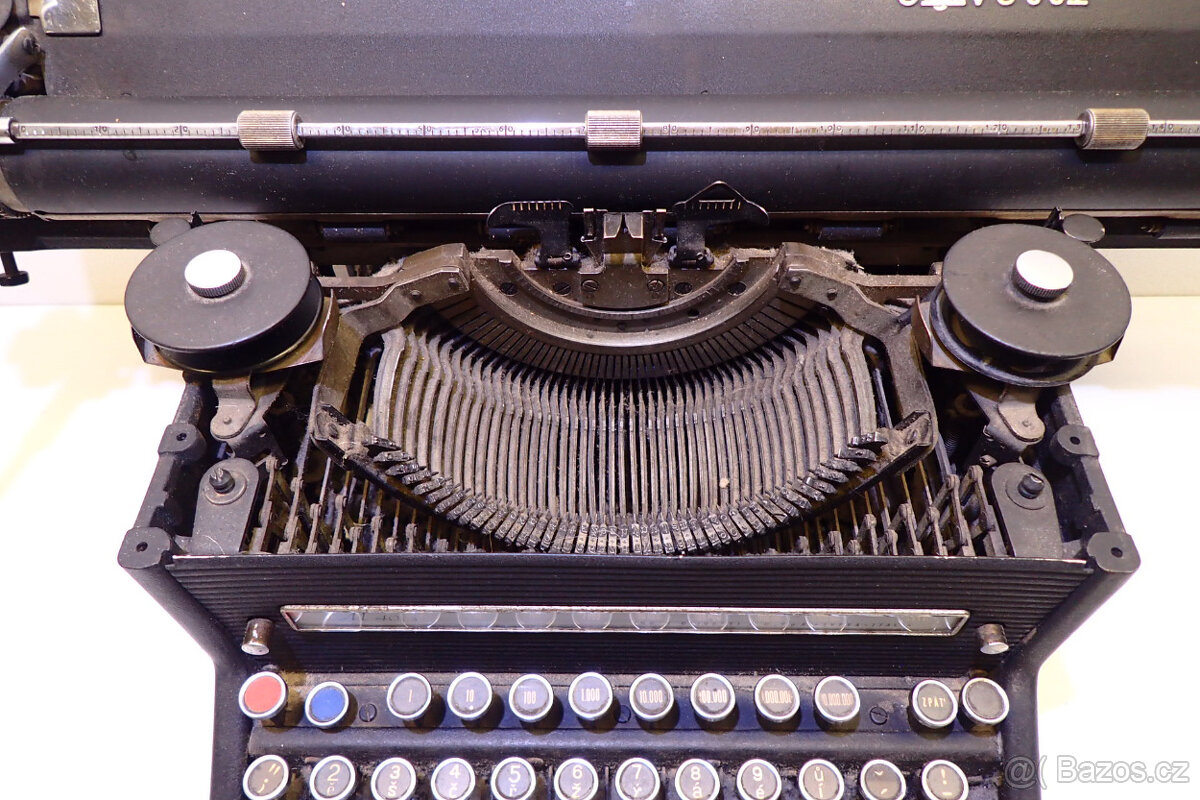 Psací stroj- Olivetti - Made in Italy - 1932 - 5