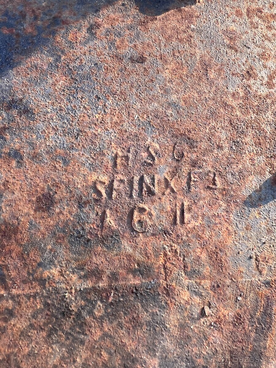 Starý litinový záchod do bunkru - 5