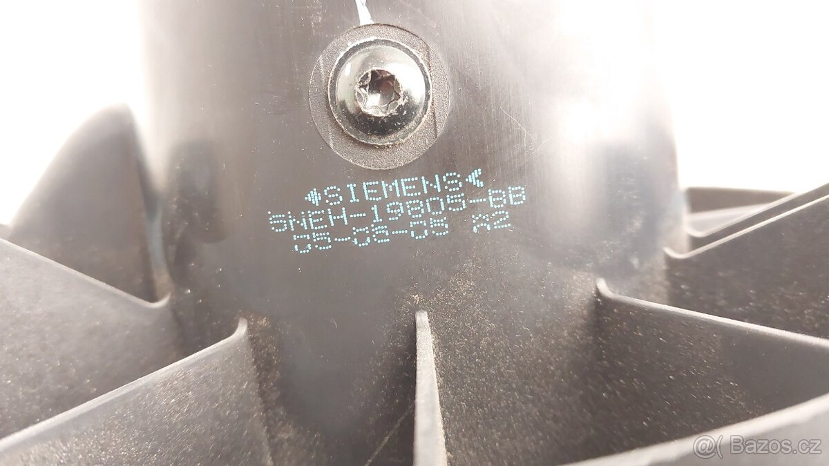 Nissan Navara a Pathfinder : Ventilátor topení - 5