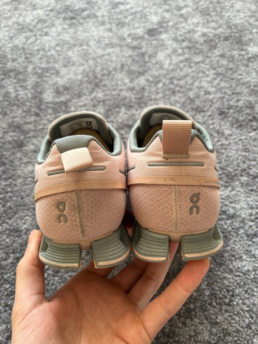 On Running, model Cloud WP, velikost 39 - 5