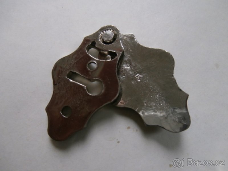 Trezor starožitný Popelka krytky zámku replika za 500 kč - 5