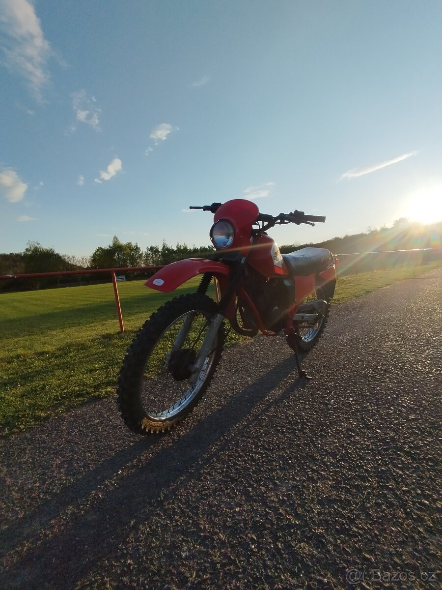 Sháním plasty na hondu mtx 80