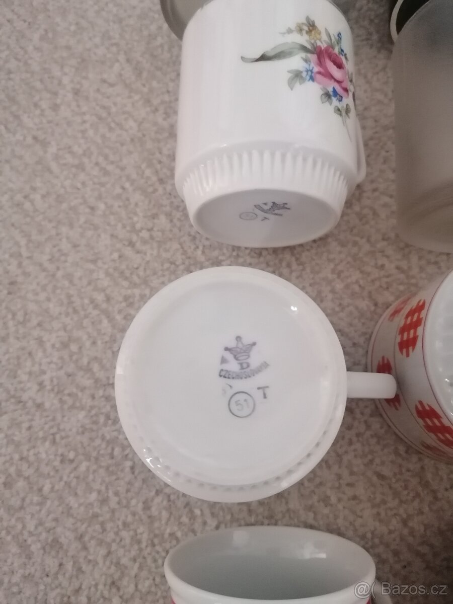 Hrnečky skleničky, jahody, růže - 5