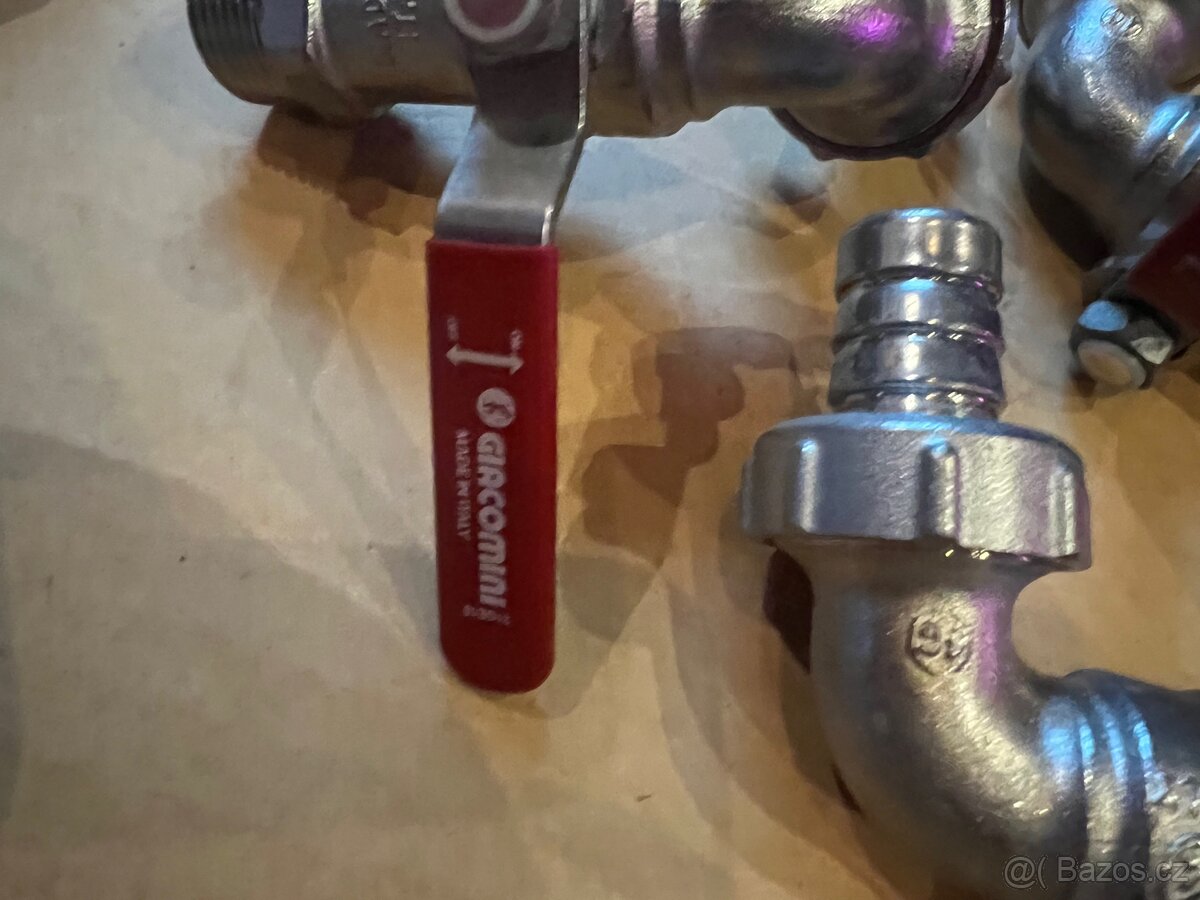 Vodoinstalační materiál - 5