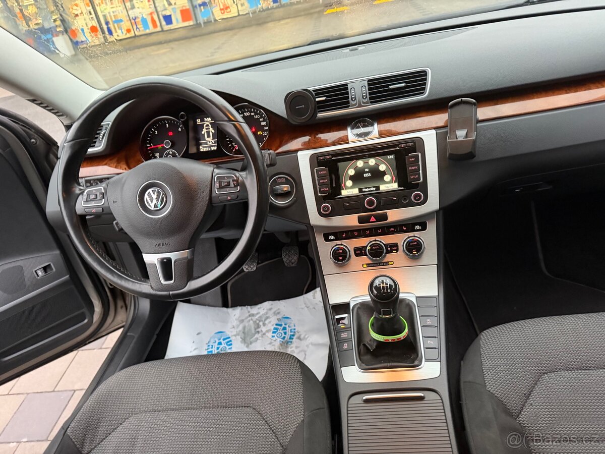 Volkswagen Passat B7 2.0 TDI 103 kW - 5