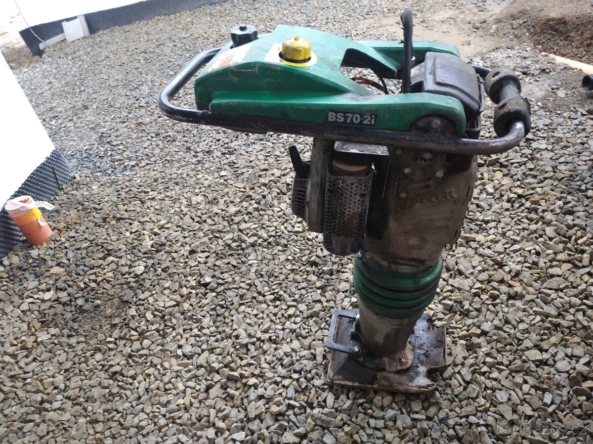 Profi vibrační pěch " Žába" Wacker BS 70-2i - 5