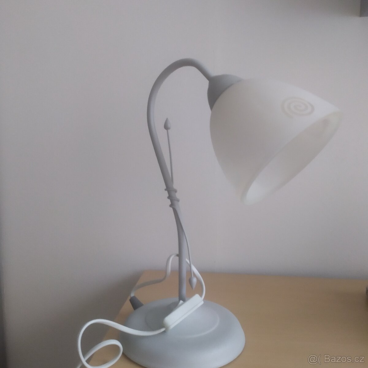 Stropní svítidlo a lampička - 5