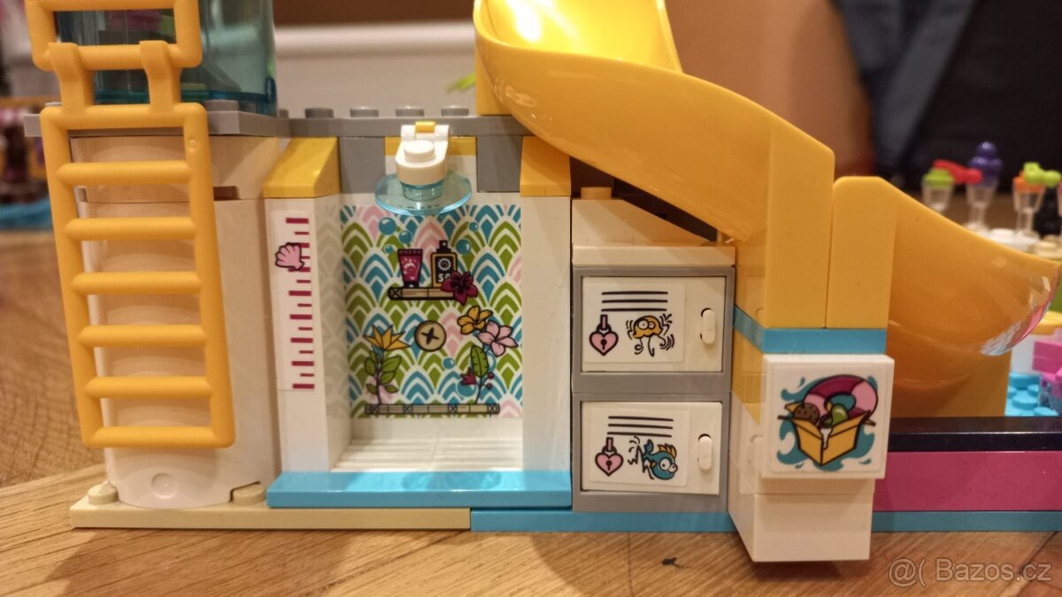 Lego - Andrea a párty u bazénu - 5