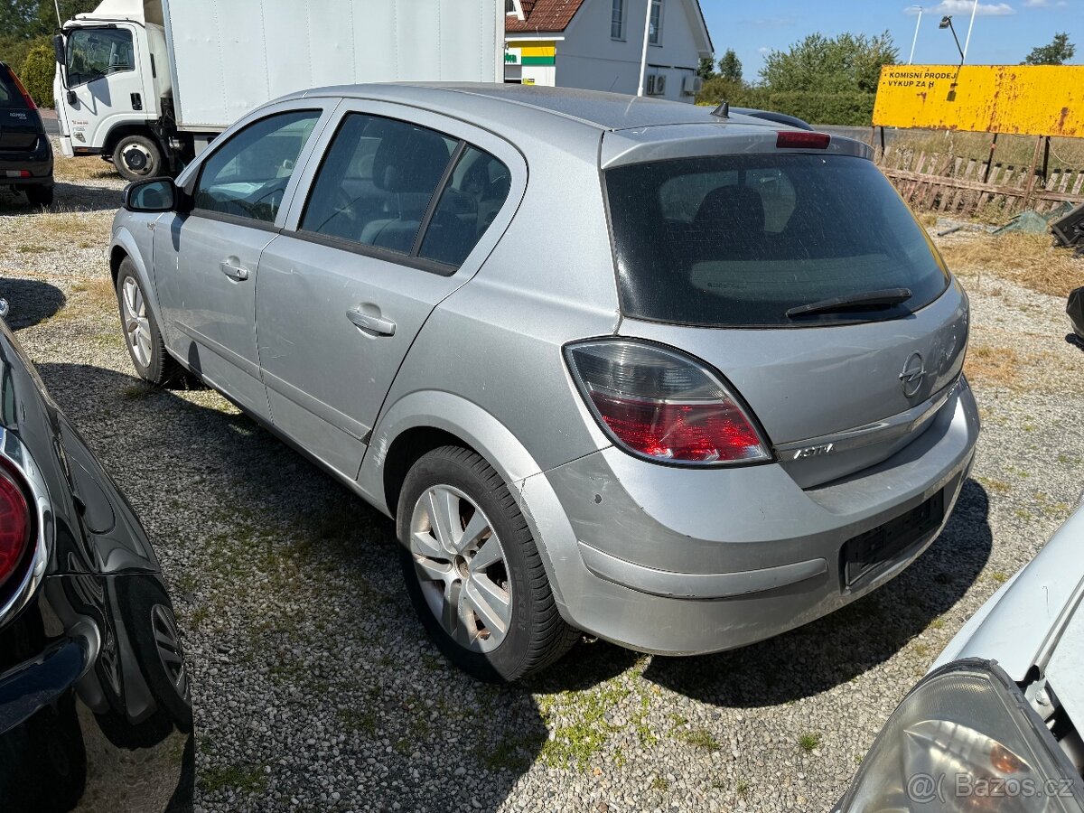 Opel Astra 1,7 Cdti 74 kw..r.v.2007 - 5