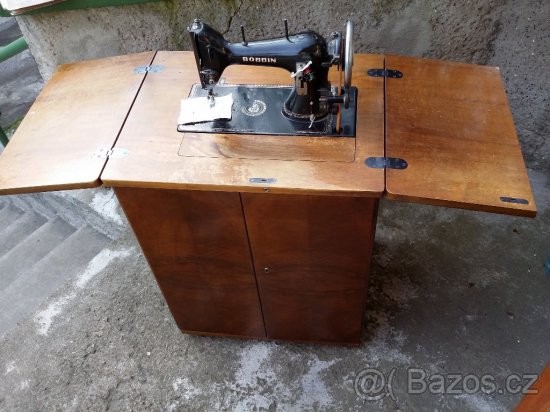 Šicí stroj zn. Bobbin - 5
