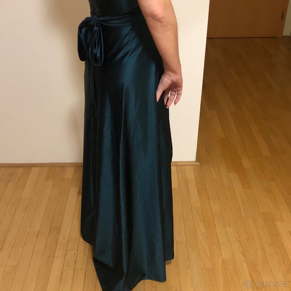 Spokečenské šaty - 5