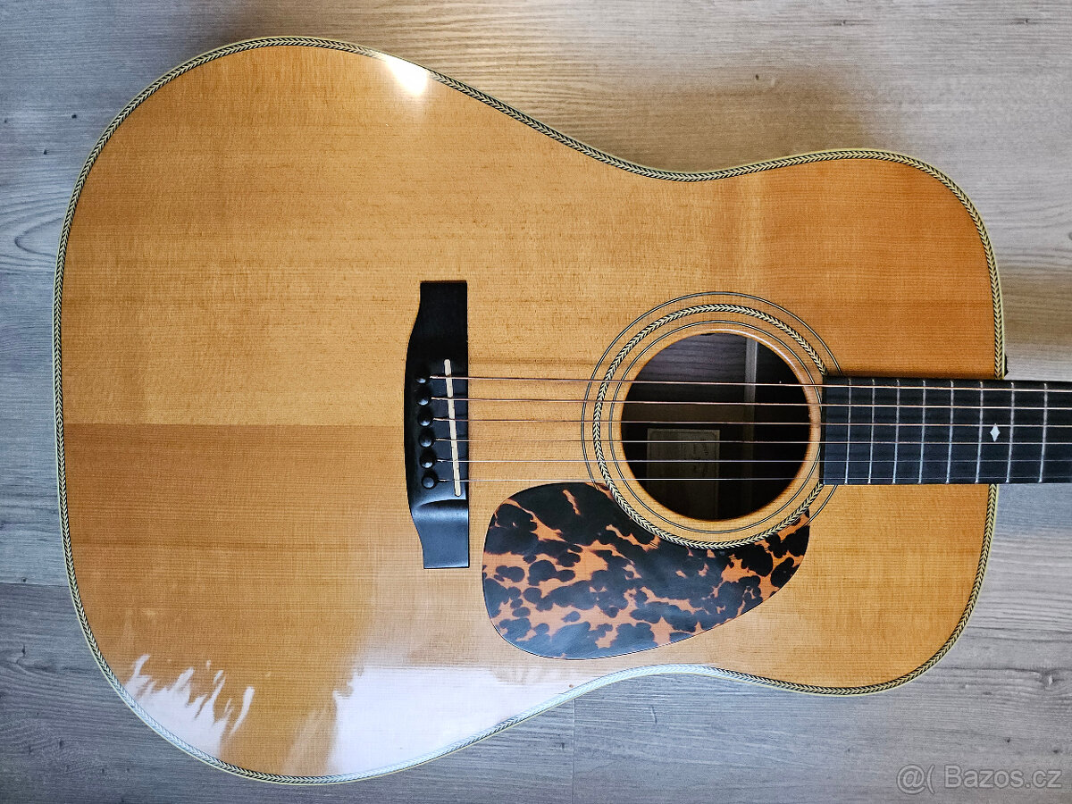 FURCH D-33 SR, na který hraje i M.Leicht z COPu - 5