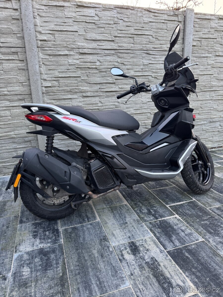 Aprilia SR GT 125 - 5