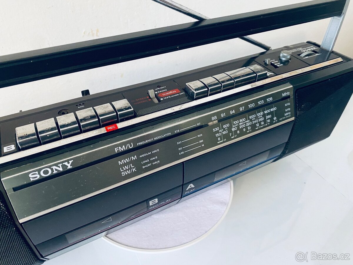 Radiomagnetofon Sony CFS-W30l, rok 1988 - 5