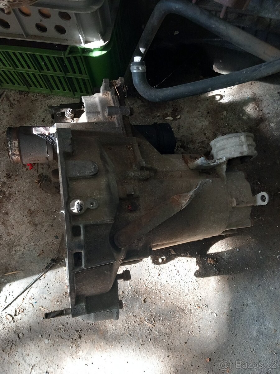 Díly škoda favorit - 5