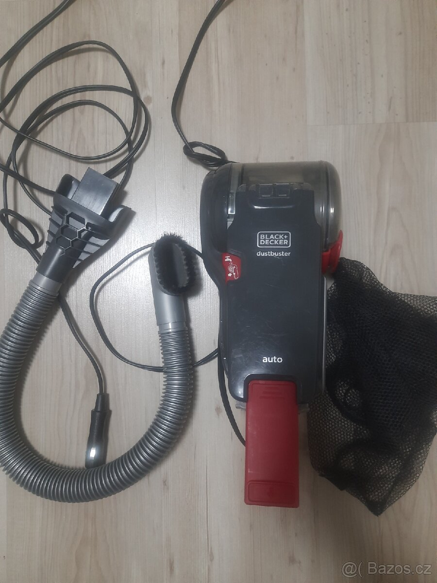 Ruční vysavač Black Decker - 5