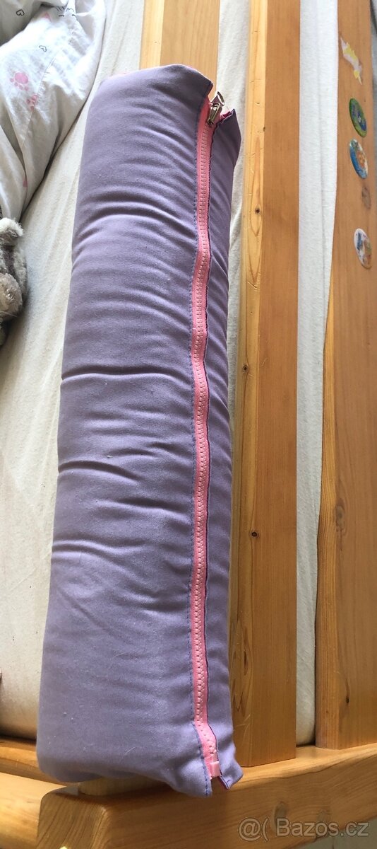 Prodám textilní zábrany na postel - 5