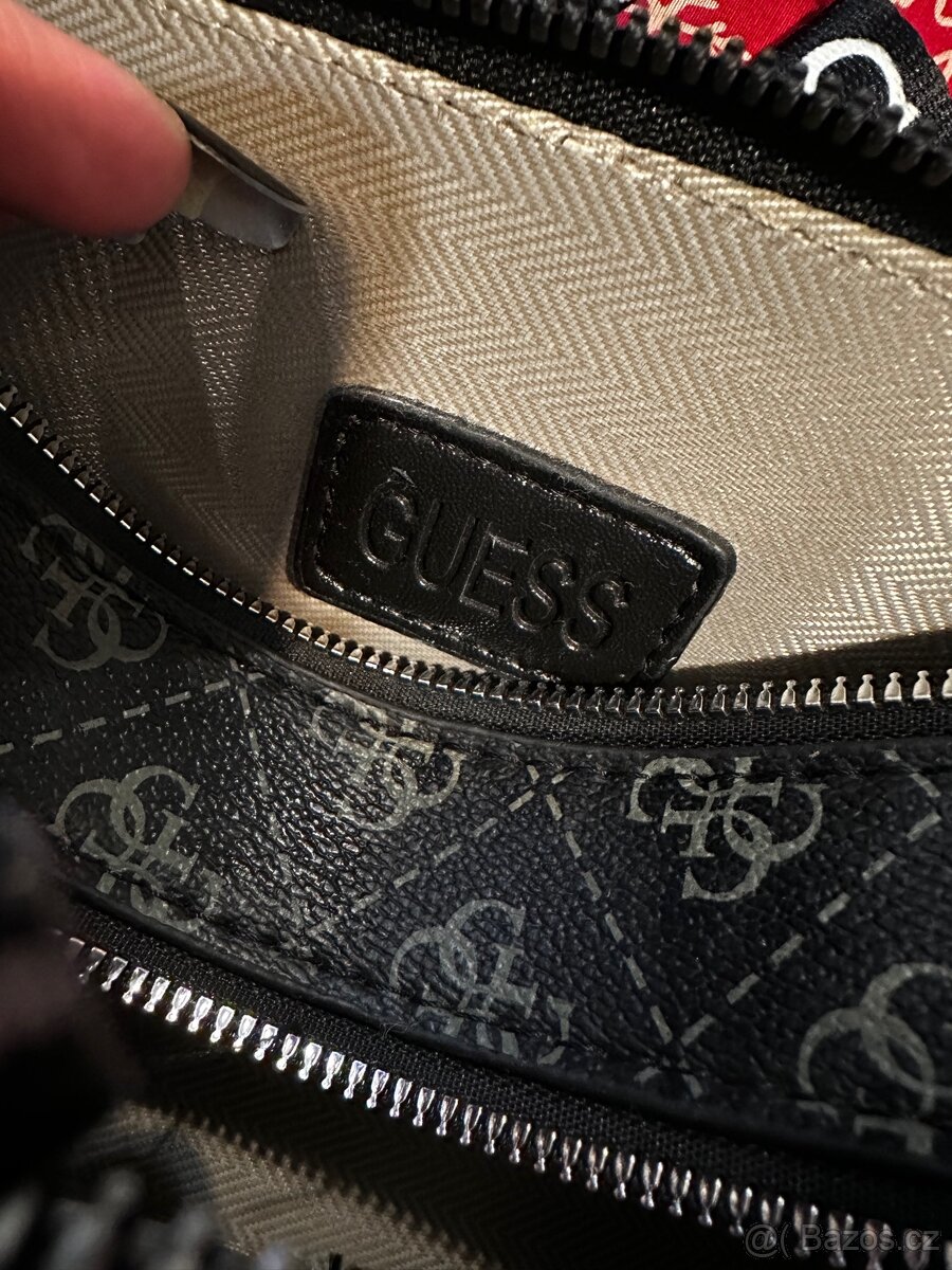 Malá crossbody kabelka - 5