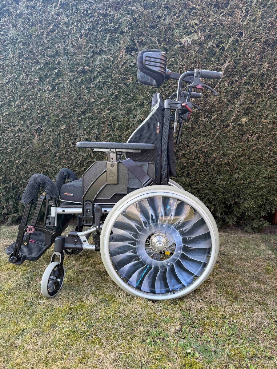 Mechanický invalidní vozík - 5