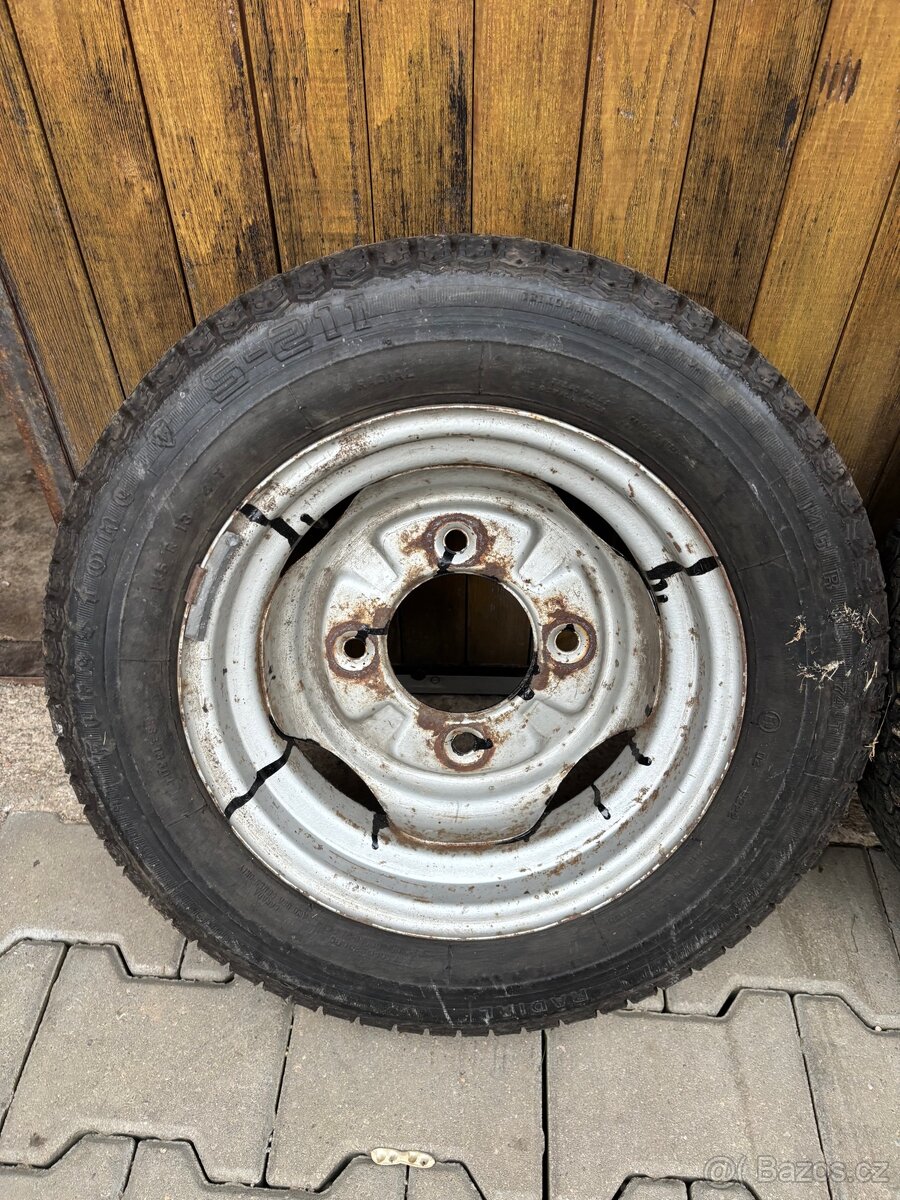 Kola na Trabant 601 - 5
