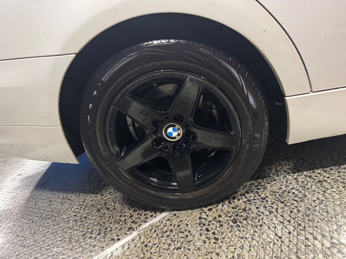 BMW e91 318i - 5