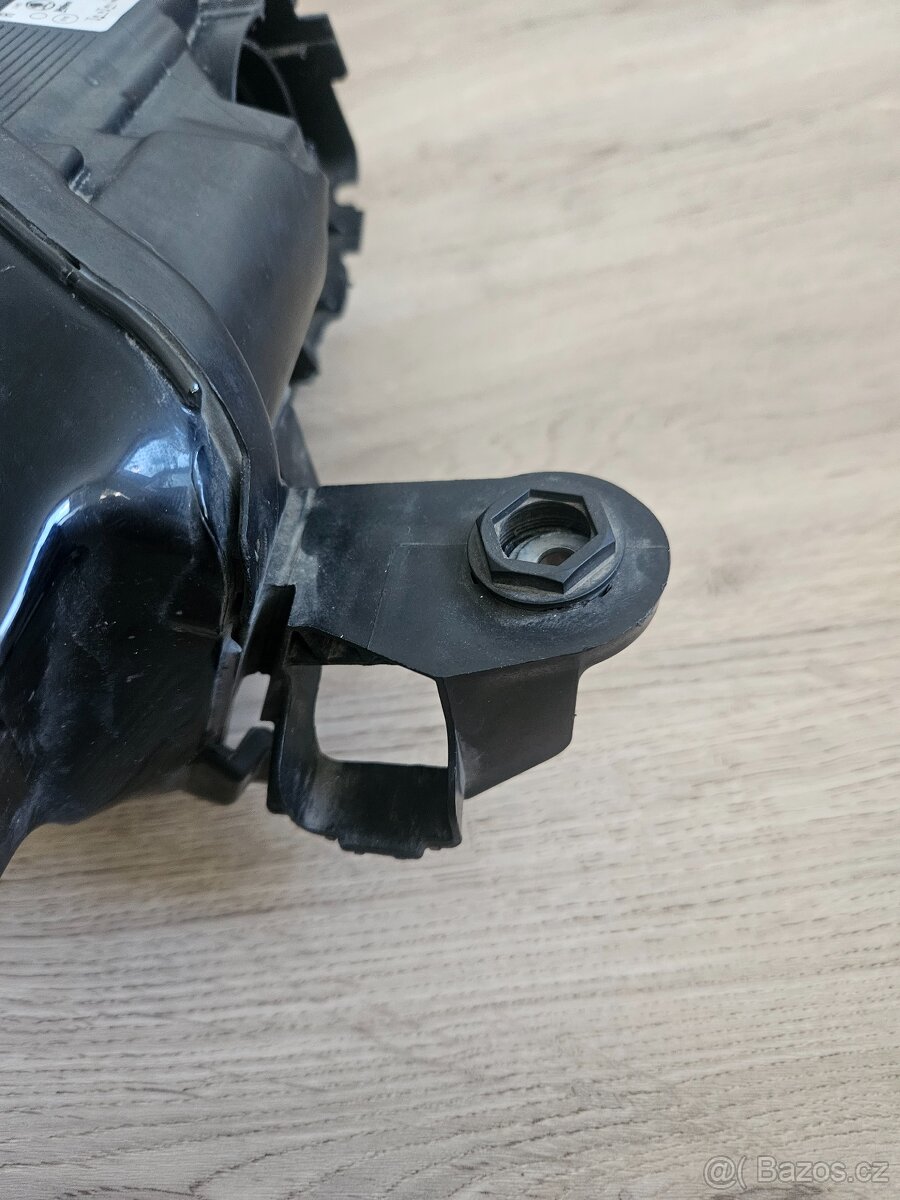 Světlomet přední pravý LED ŠKODA Scala - 5