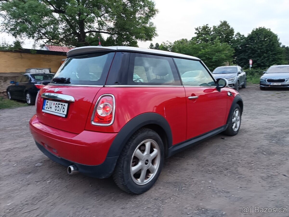 MINI COOPER 1.6D/82 kW/2011 - 5