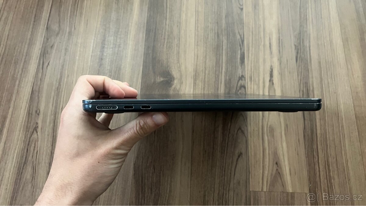 Macbook Air 13” M2 midnight - 5