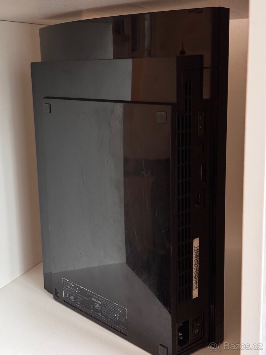 Playstation 3 (CECHJ03) 80GB + EVILNAT + nový ovladač - 5