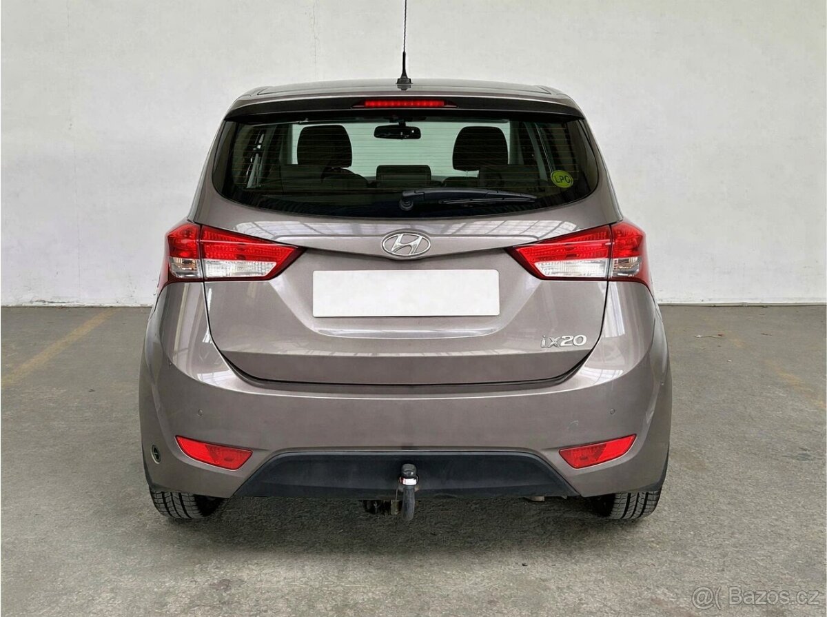 Hyundai Ix20 1.4CVVT , 66 kW benzín, 2012 - 5