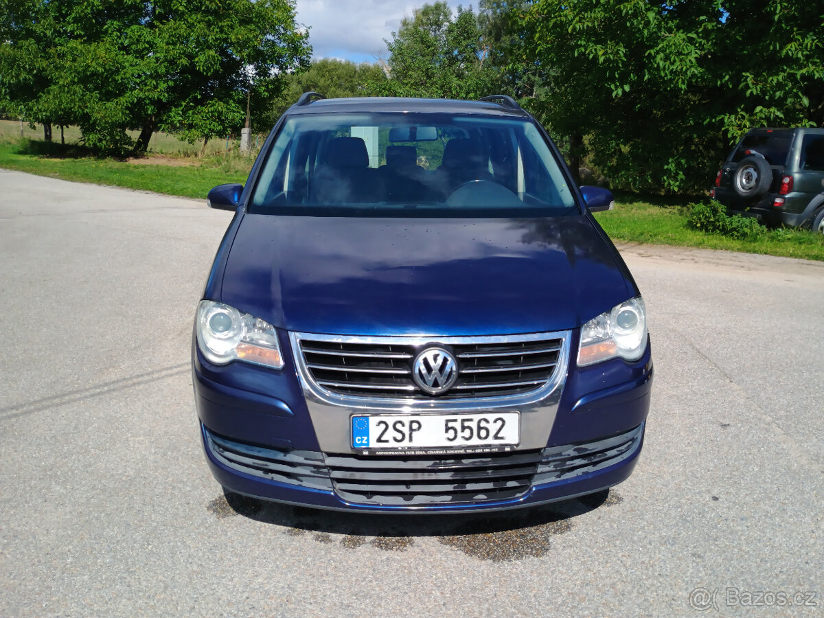 VW Touran 1,9TDI,77kw,r.2007,závěs - 5