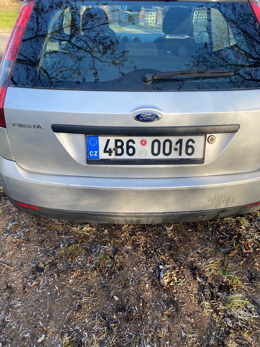 Ford fiesta 1.4 tdi - 5