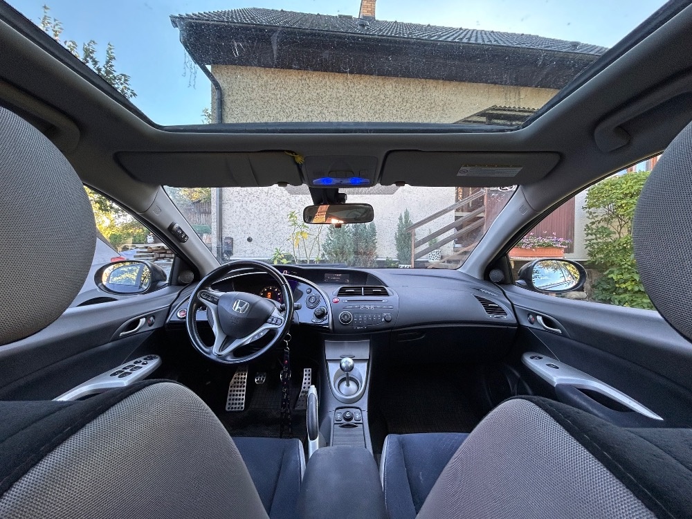 Honda Civic 8g 1.8 i-VTEC - 5