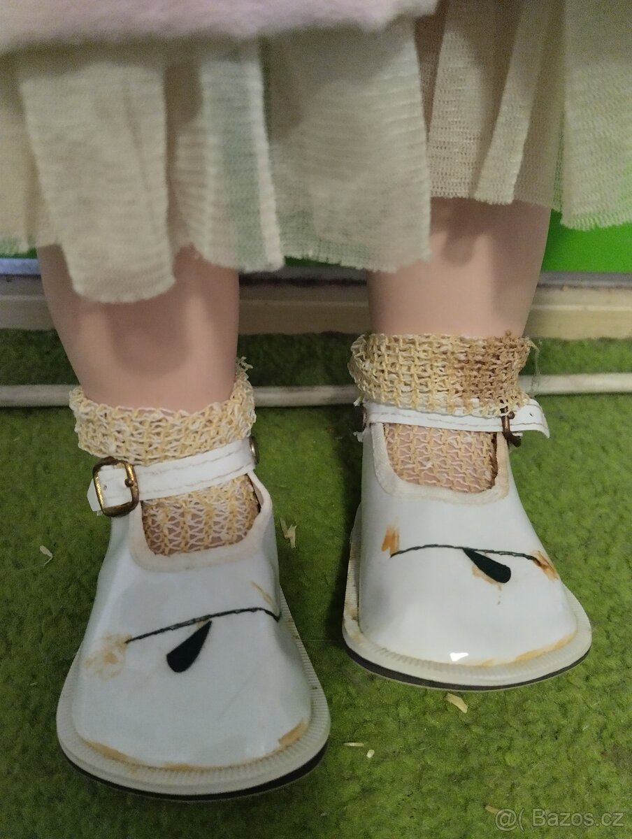 Porcelánová značená panenka - 5