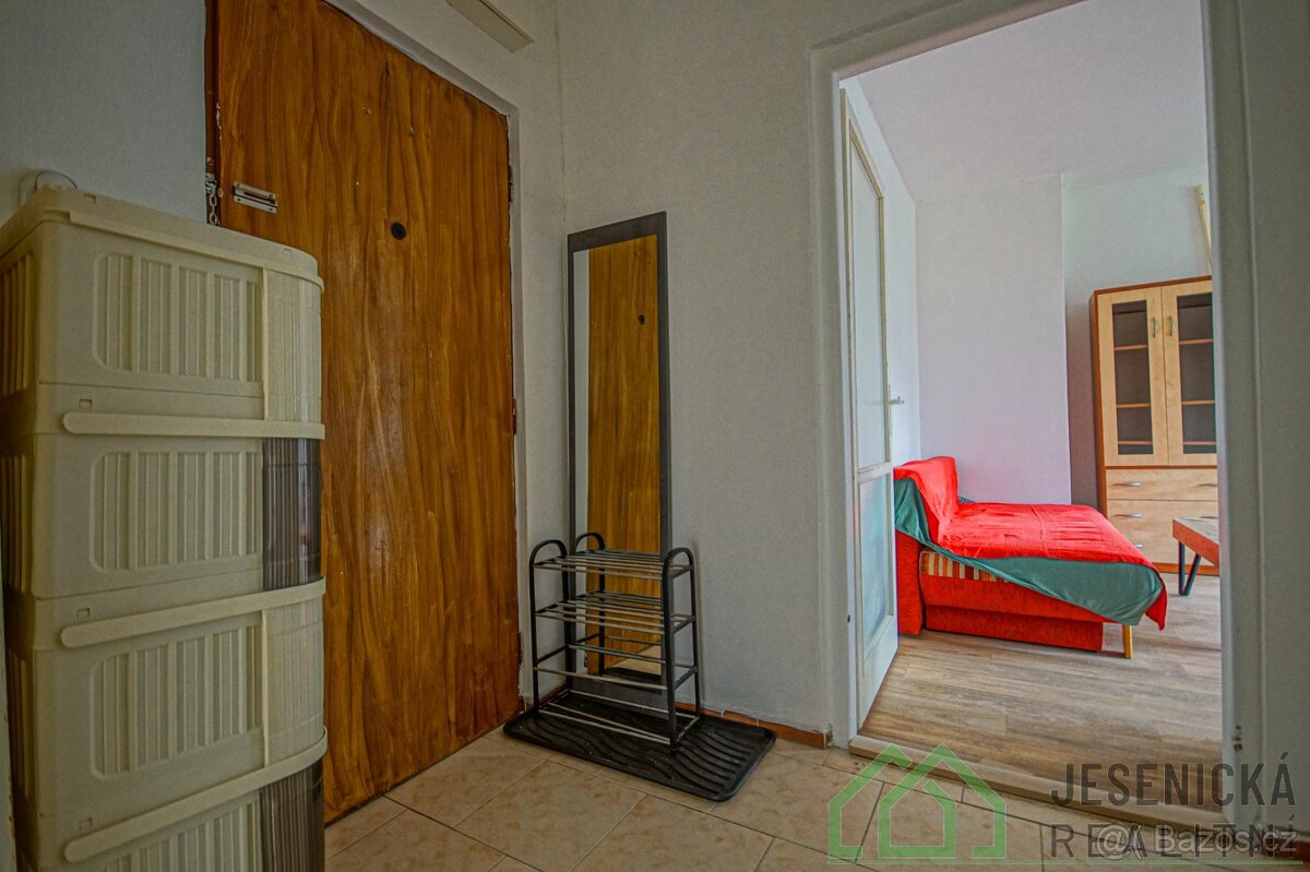 Pronájem bytové jednotky 3+1 ve městě Javorník - 5