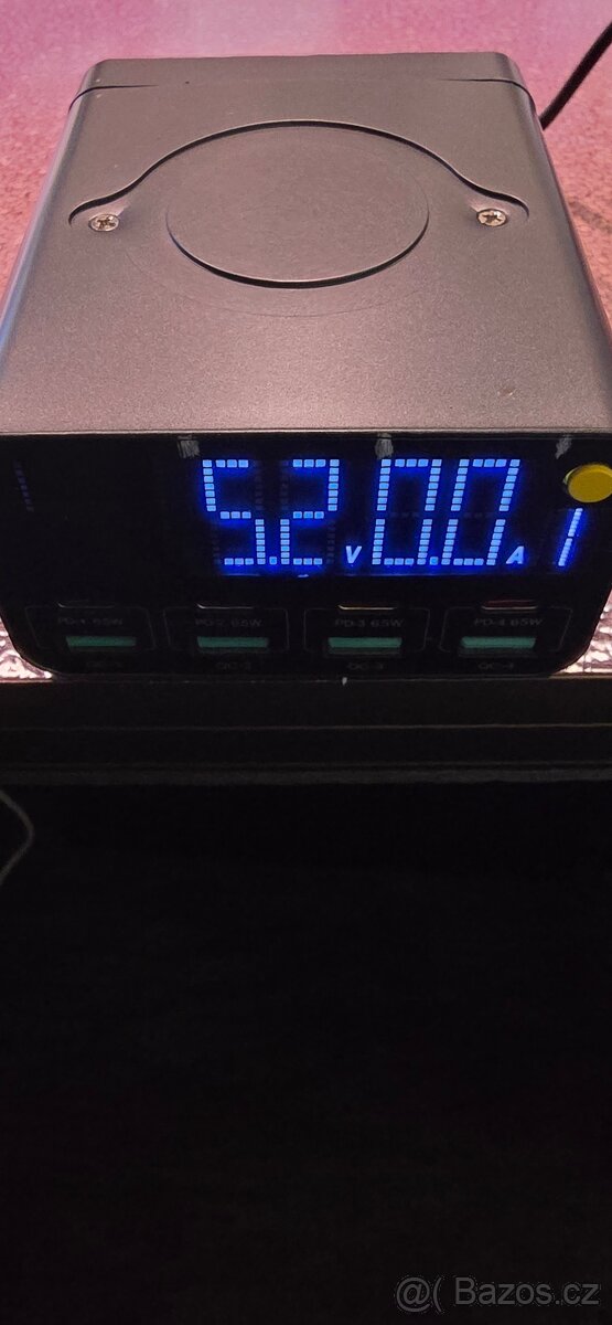 Nabíječky s bezdrátem USB-A/C,rozmontované,funkční - 5