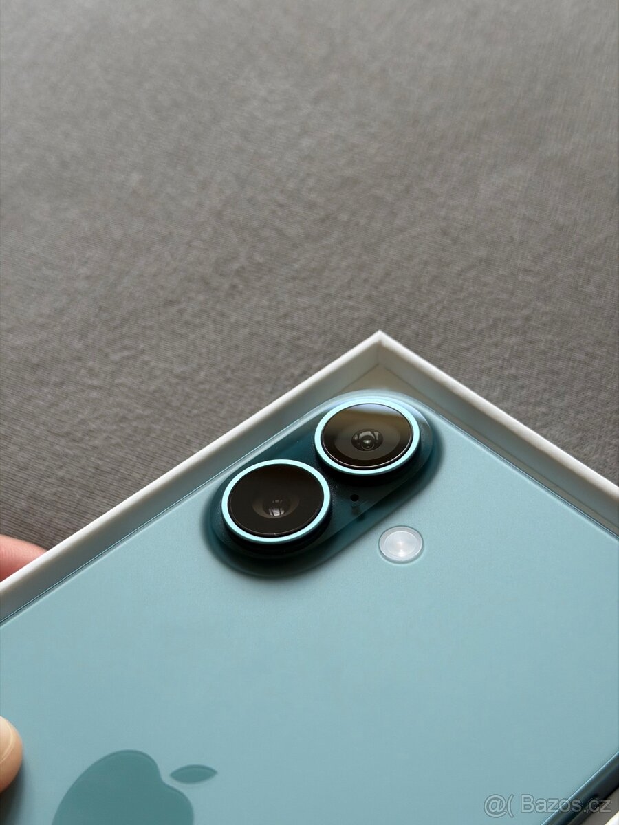 Mobilní telefon Apple iPhone 16, 128 gb, 98%, modrozelený - 5