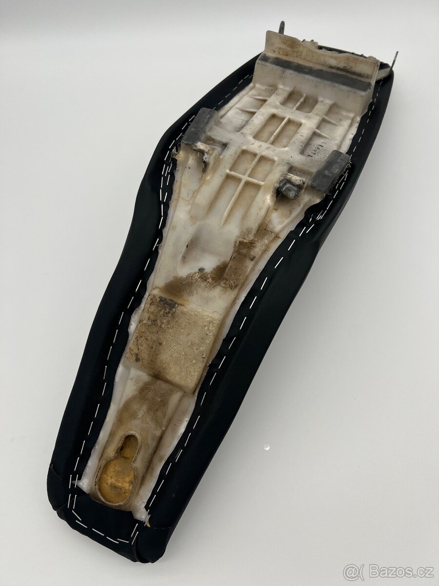 Suzuki RM 250 2003 - sedlo - 5