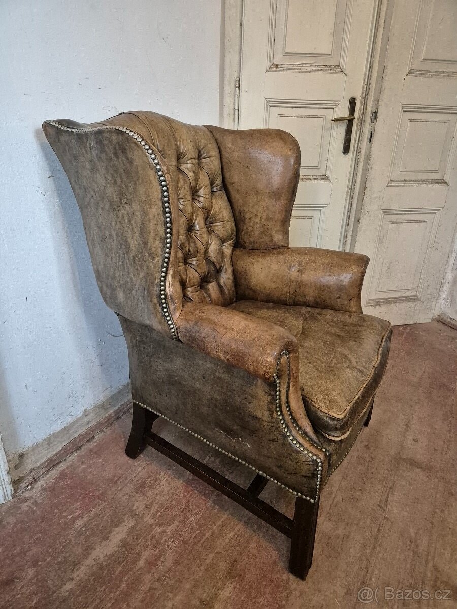 ZELENÉ KOŽENÉ KŘESLO - UŠÁK VE STYLU CHESTERFIELD - 5